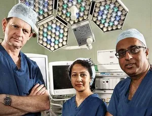 外科医生：生命边缘 Surgeons: At the Edge of Life 2023 第二季全6集 1080P高清 中英双语字幕