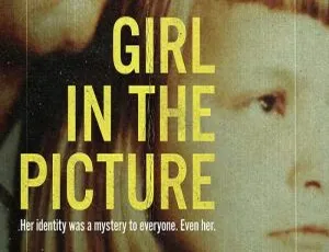 照片中的女孩 Girl in the Picture 2022 高清英语中字纪录片
