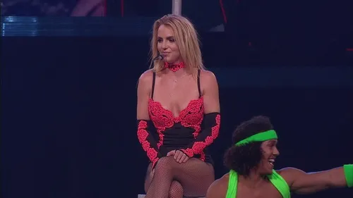 Britney Spears 蛇蝎美人巡回演唱会