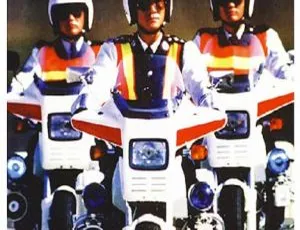 1987香港动作犯罪电影 铁血骑警 国语粤语中字版-蓝海网