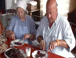 稀奇古怪的食物 Bizarre Foods with Andrew Zimmern 第8季全8集 1080P MKV 英语外挂字幕