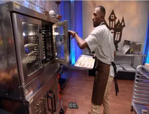 万圣节烘焙大赛冠军 Halloween Baking Championship 第四季全7集 高清英语中字-蓝海网