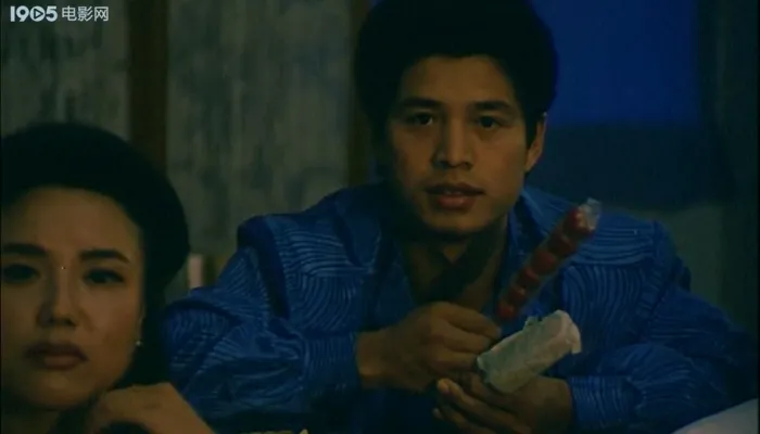 哈罗比基尼 1989 电影