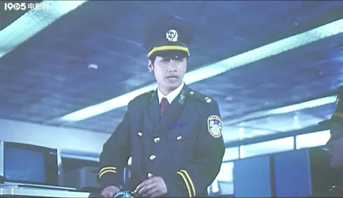 青铜狂魔1994犯罪悬疑片