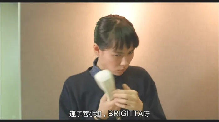 神奇两女侠 胭脂双响炮