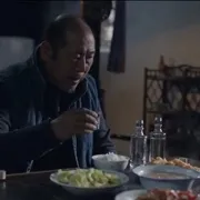 黄昏中的鱼肚白