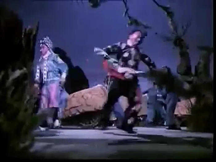 铁弓缘电影