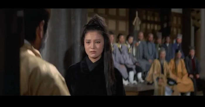 女侠潜入少林寺