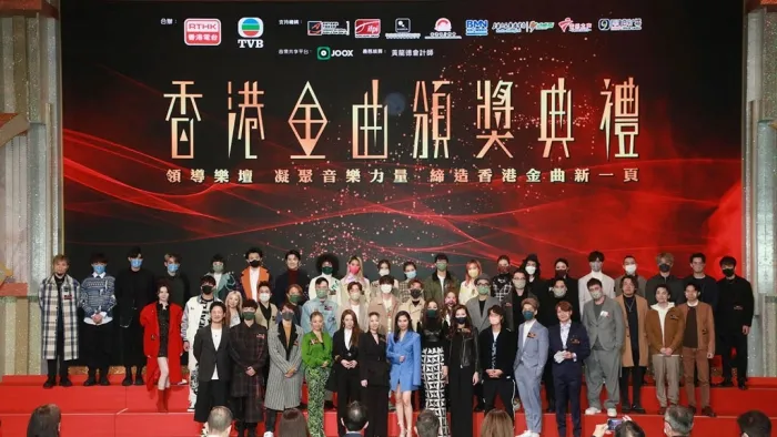 获奖歌手郑欣宜炎明熹