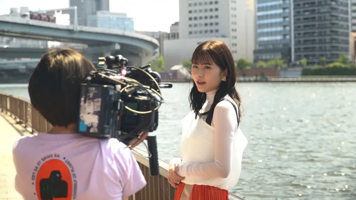 小片リサ