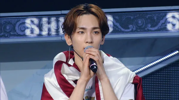 SHINee蓝光双碟特别版
