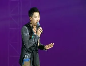 郑智薰首尔演唱会Rain The Best Show 2011 2D+3D双碟ISO超清典藏-蓝海网