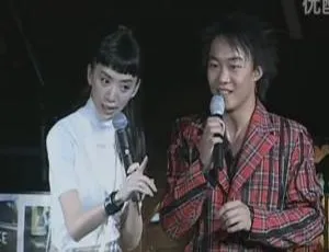陈奕迅1999香港演唱会经典珍藏版 BIG LIVE卡拉OK DVD原盘无损现场