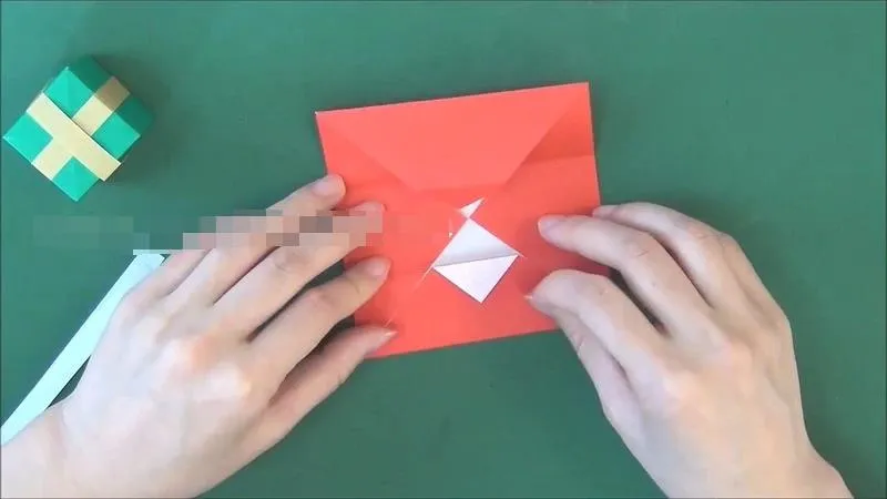 Christmas origami tutorial